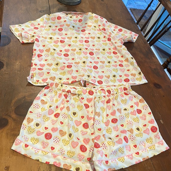 Cupcakes & Cashmere Pajama Set - Picture 8 of 9